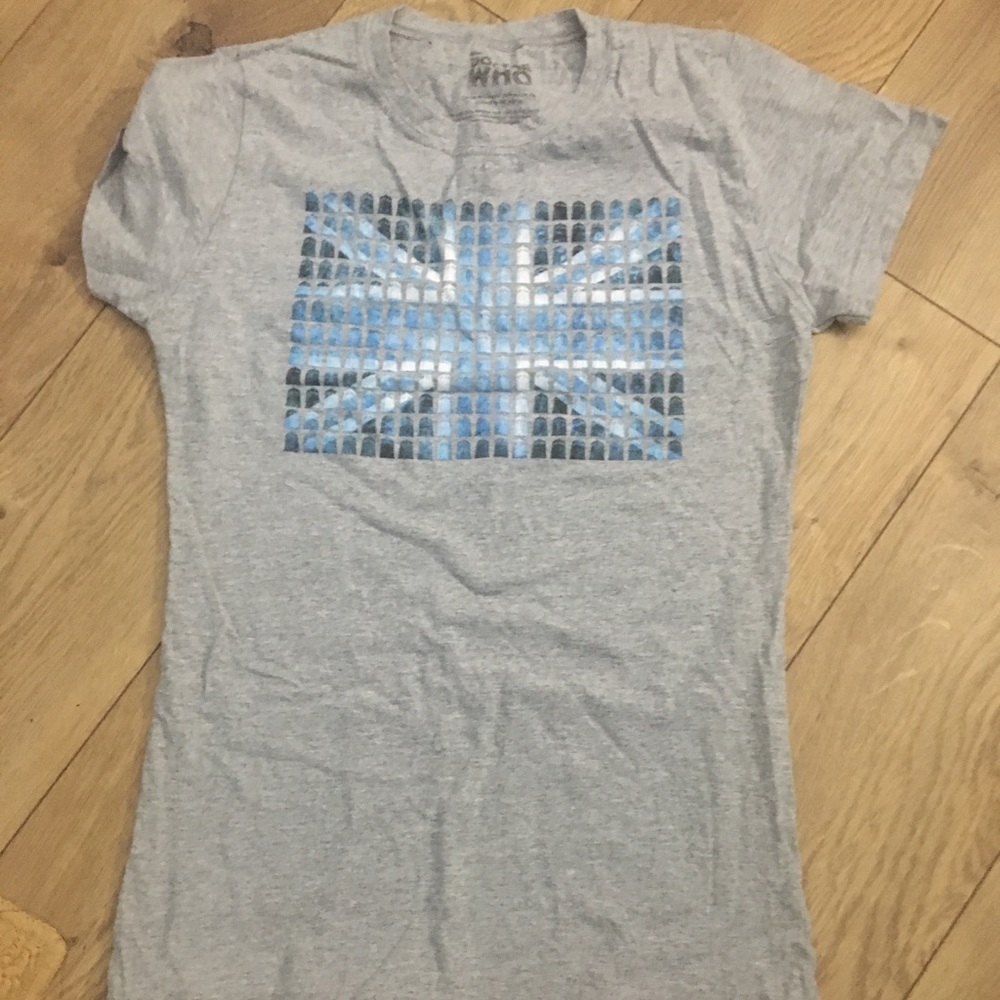 NW/OT Doctor Who Union Jack Women's Cut T-Shirt
